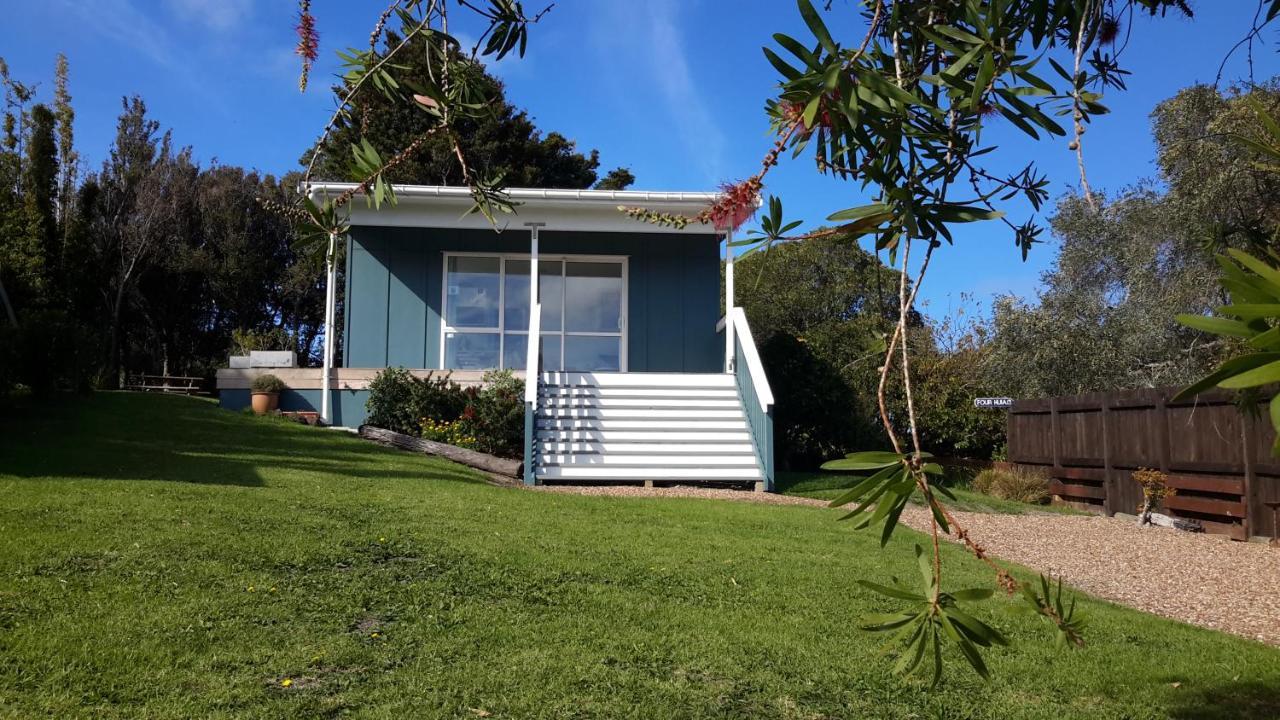 Four Huia Villa Oneroa Exterior photo