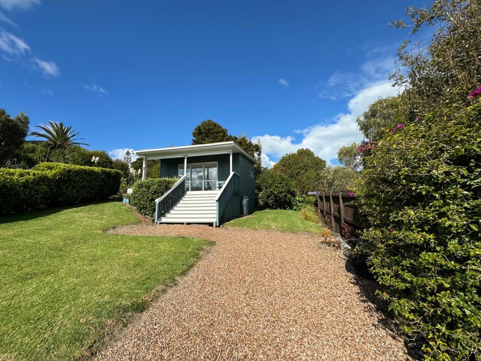 Four Huia Villa Oneroa Exterior photo